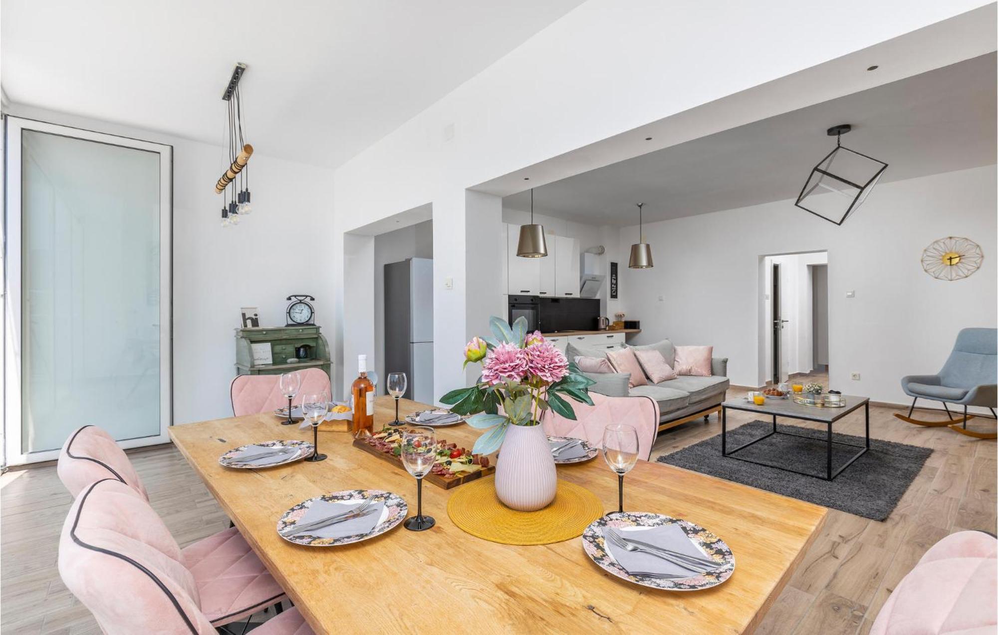 Amazing Apartment In Rijeka With Wifi 外观 照片