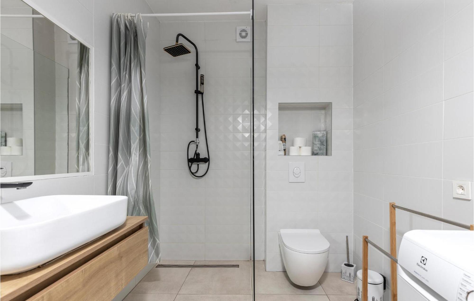 Amazing Apartment In Rijeka With Wifi 外观 照片