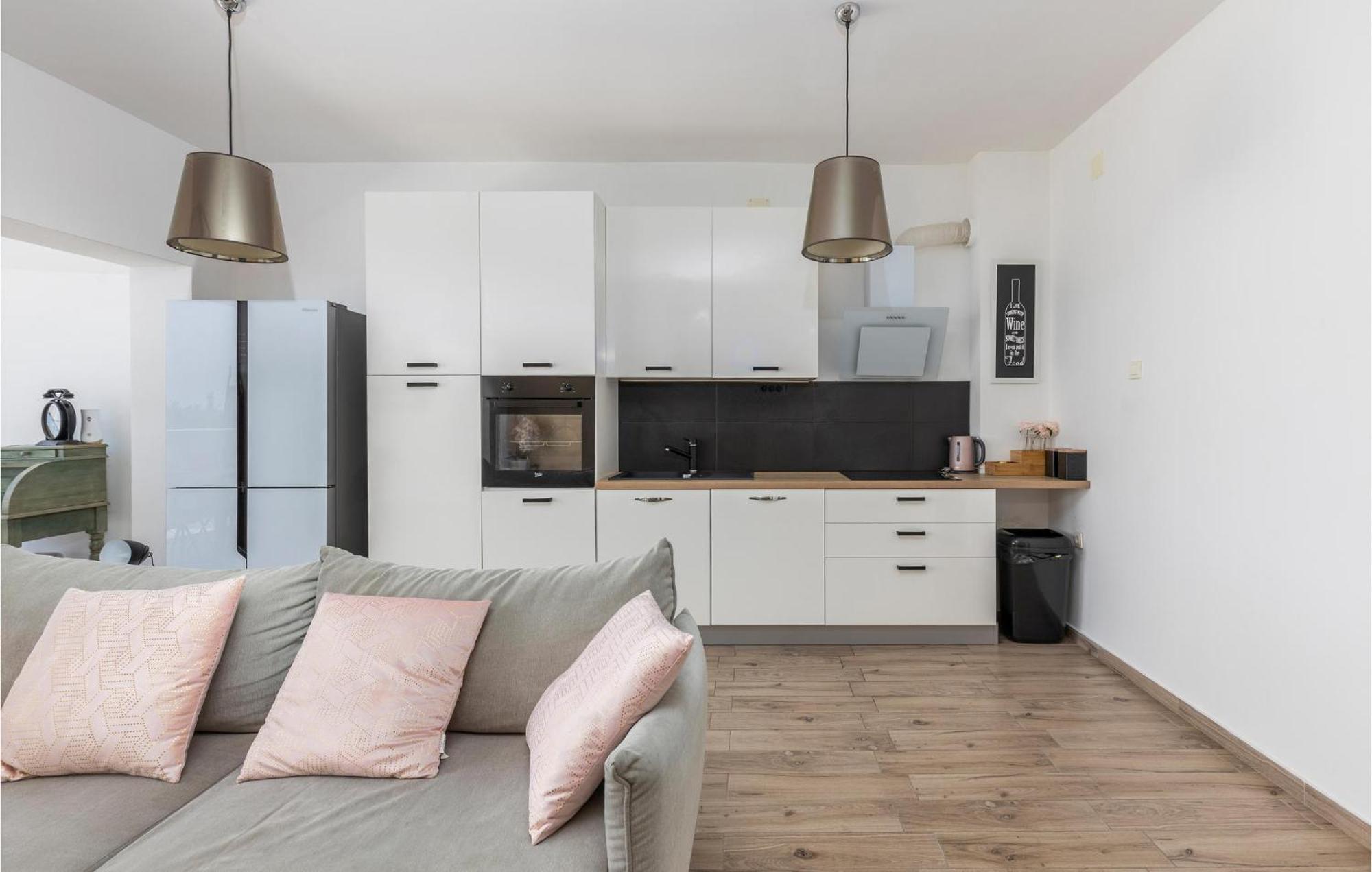 Amazing Apartment In Rijeka With Wifi 外观 照片